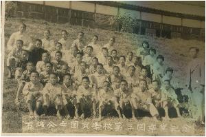 3회 졸업식-1948년(1).jpg