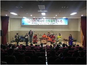 161129 아시아 전통음악 콘서트 (2,4학년) (16).jpg
