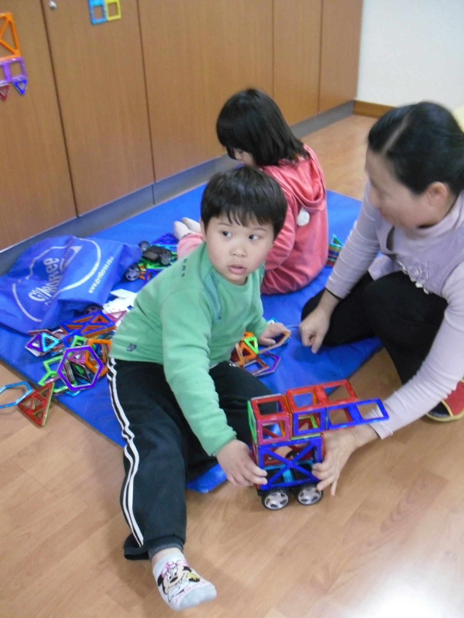 방과후 학교 2학기 공개수업 - 종일반 놀이치료부의 자석놀이 활동 2