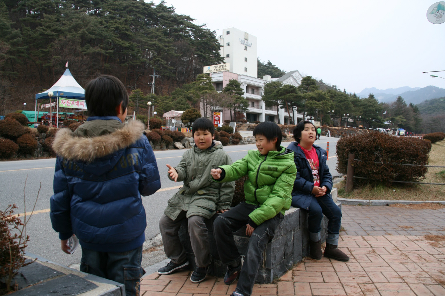 법주사 내려와 가위 가위 보!