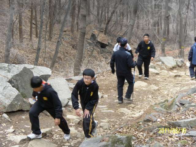 산에 오르며...