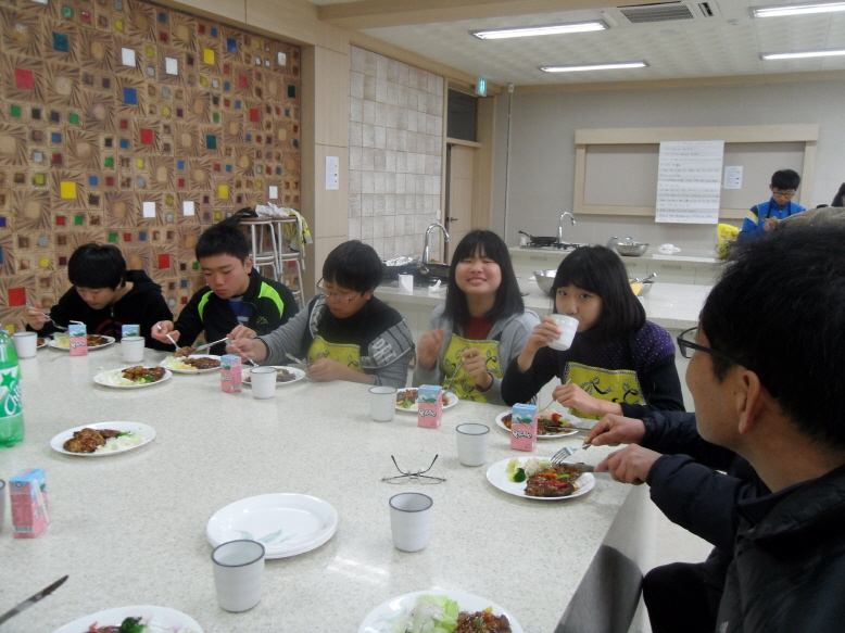 우리가 만든 거라 정말 맛있어요. 함께 드실라우!~~,ㅎㅎㅎ