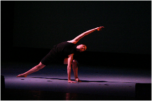 2005performance198.jpg