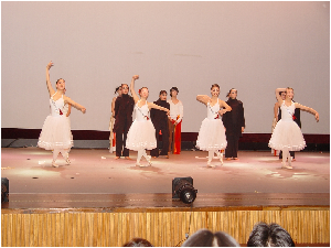 2005performance116.JPG