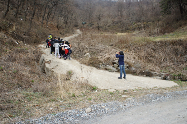 잘못든 길에서 고생 중