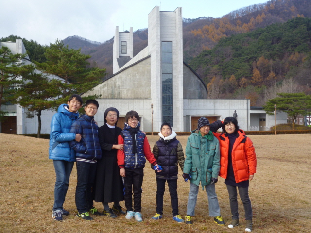 배론성당에서 단체사진