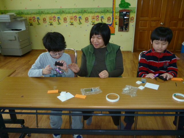 3학년 윤효진선생님과 민찬이와 효성이