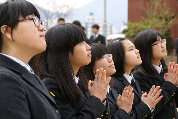 여학생들만....