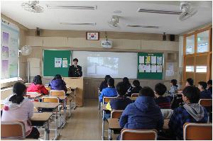 20150306 학교폭력예방 교육 (1).JPG