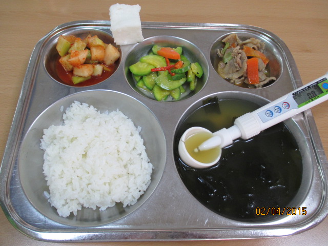 친환경찹쌀밥,한우미여국,돈육불고기,애호박새우젓볶음,깍두기,설기