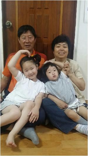 가족사진.jpg