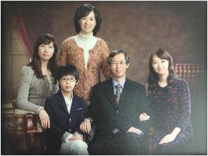 2012년가족사진.JPG