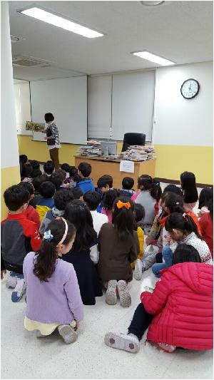 동화구연듣기.jpeg