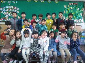 2-4단체사진.jpg