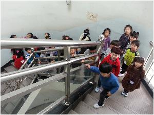 우리 학교 둘러보기1 (1).jpg