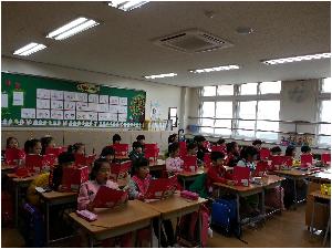 큰 소리로 자연스럽게 책읽기1 (1).jpg
