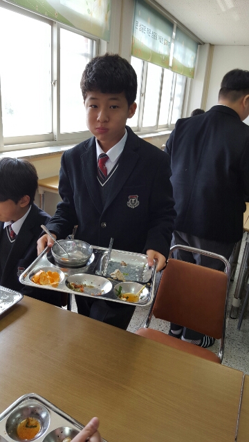 1학년 맛있게 다 먹었습니다