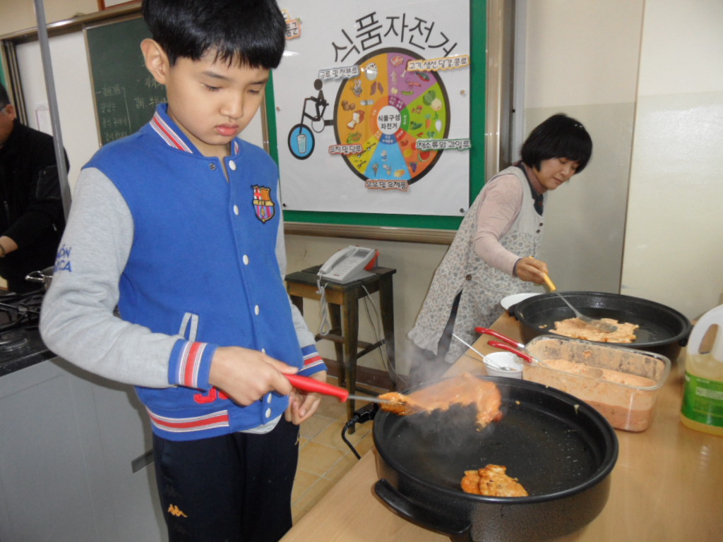 라면 끓이기, 김치전 