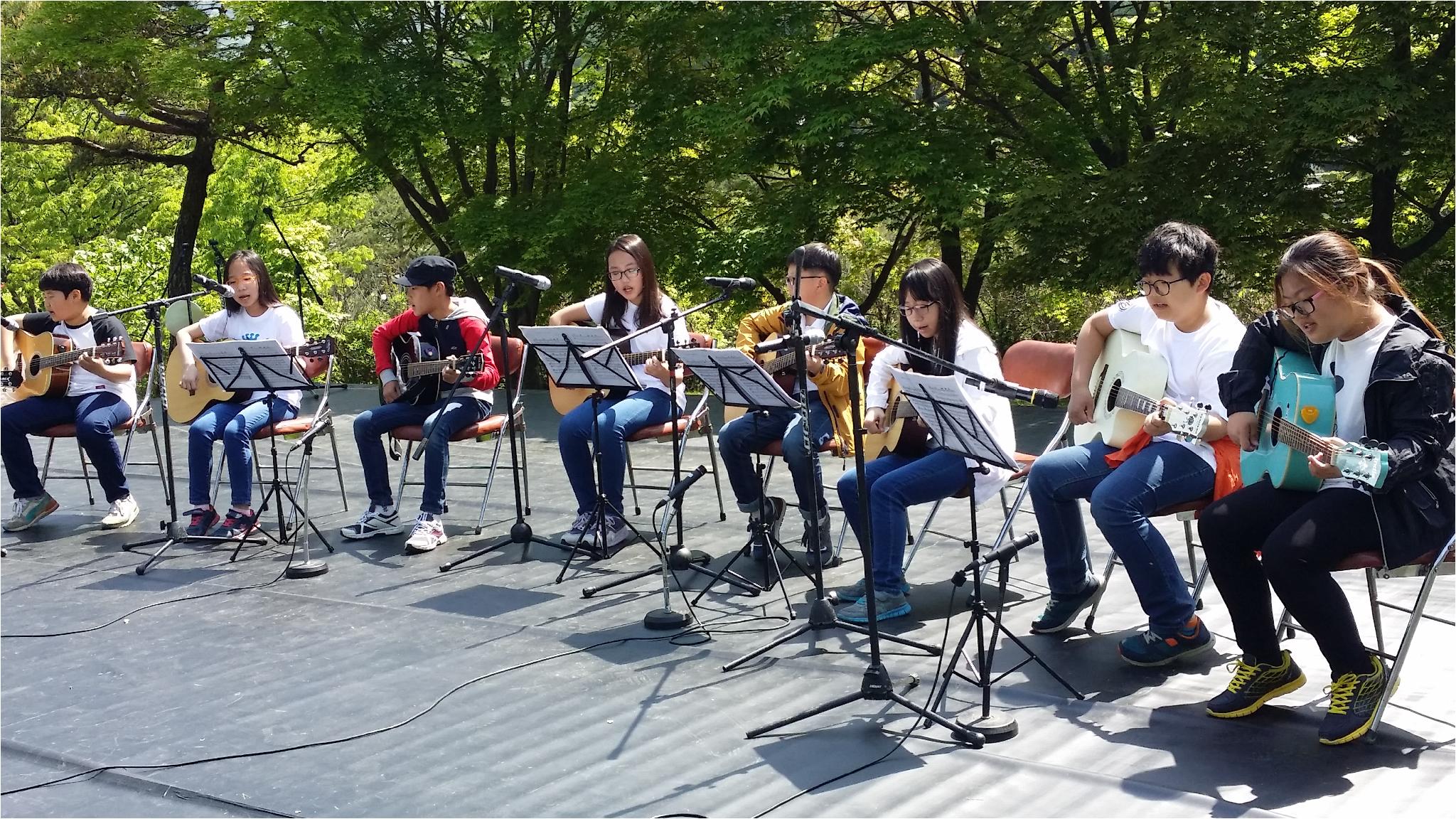 봄 문화축제-기타부 공연