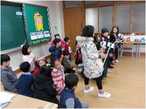 독도에 태극기를 꽂아라 (1).jpg