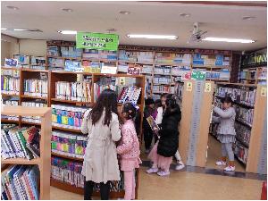 우리 학교 도서실 공부 (6).jpg