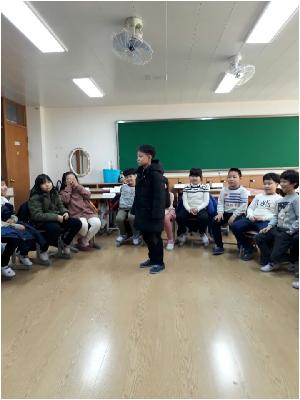 3월 첫주 친교 게임1.jpg