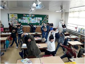 새천년 건강체조 사진1.jpg