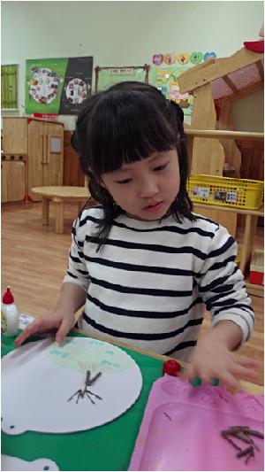 0327 다양한 재료로 봄동산 꾸미기 (11).jpg