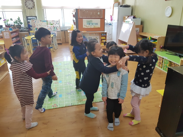 유치원 앨범<유치원<심천초등학교 심천초등학교