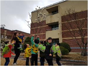 0406 벌과 나비가 되어 꽃을 찾아요 (22).jpg