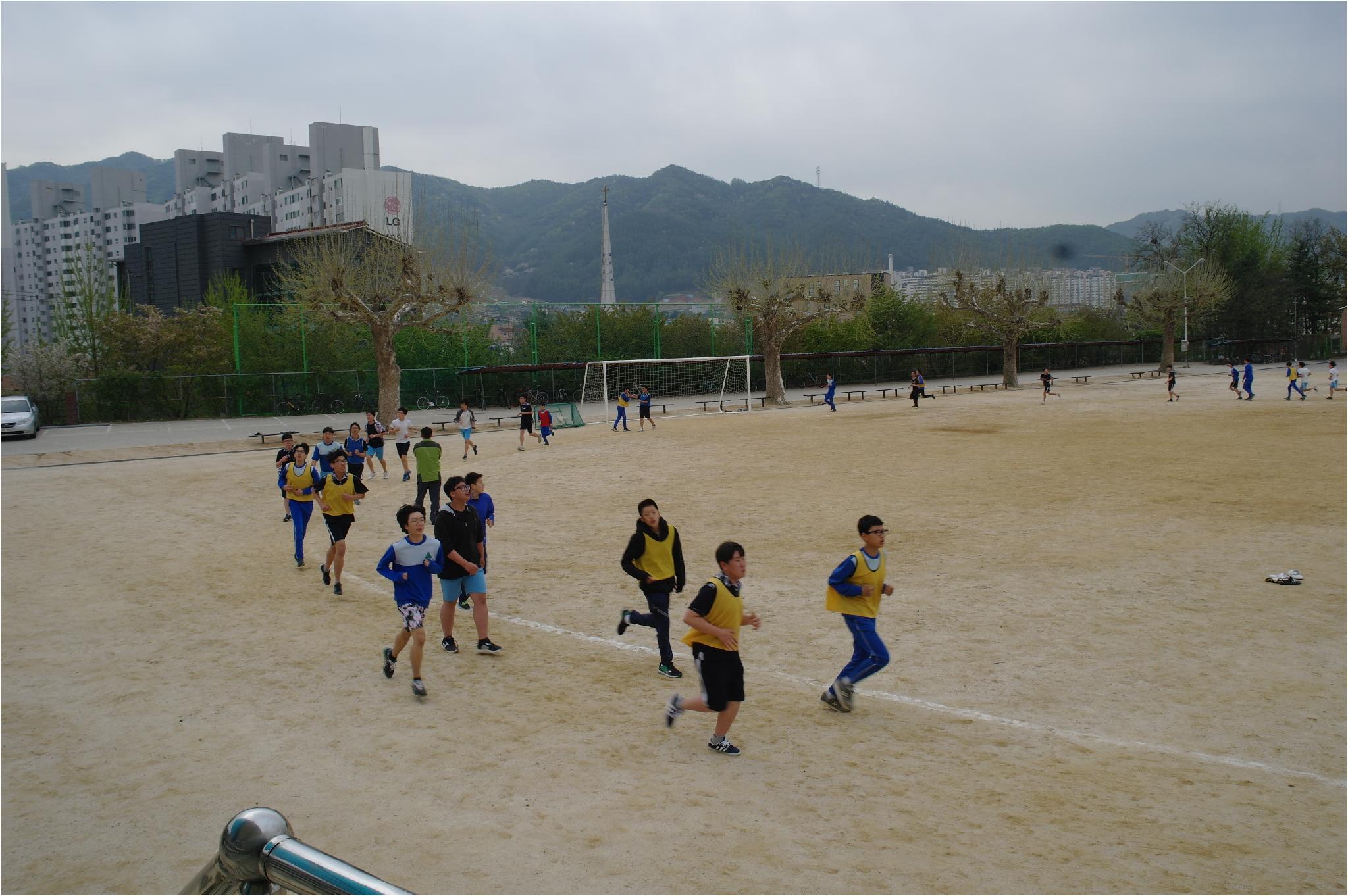 여명앨범<학교소식<충일중학교 충일중학교