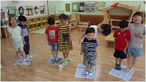 0612 신문지 놀이 (1).jpg