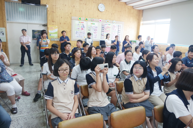 충주시 관내 중학교 특수학급 학생들이 본교를 방문하였습니다.