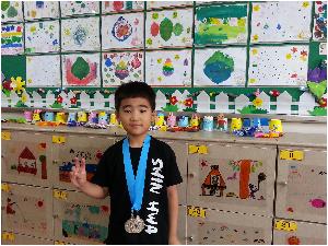 상 받은 친구 축하해요. (1).jpg