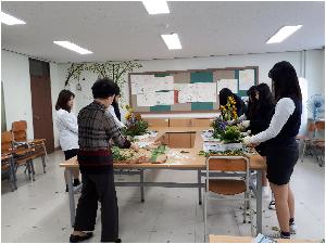 학업중단예방 프로그램(꽃꽃이수업).jpg