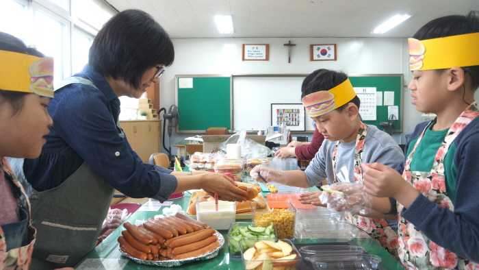 초3소세지 빵만들기