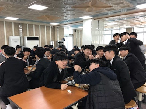 1학년 4반 담임과의 점심식사