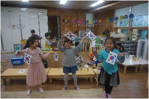 태극기 휘날리며 (1).JPG