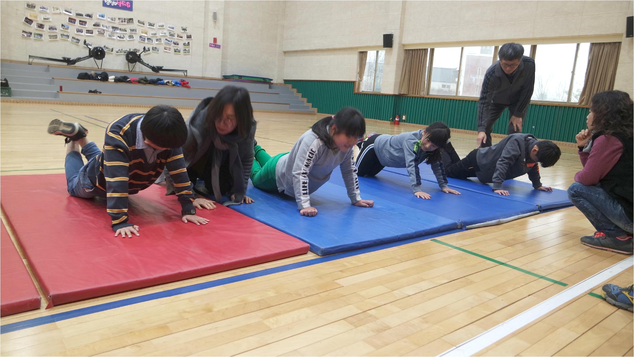 팔굽혀펴기-저학년부