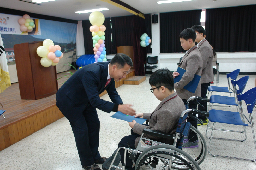 장학금전달(아송장학회후원)