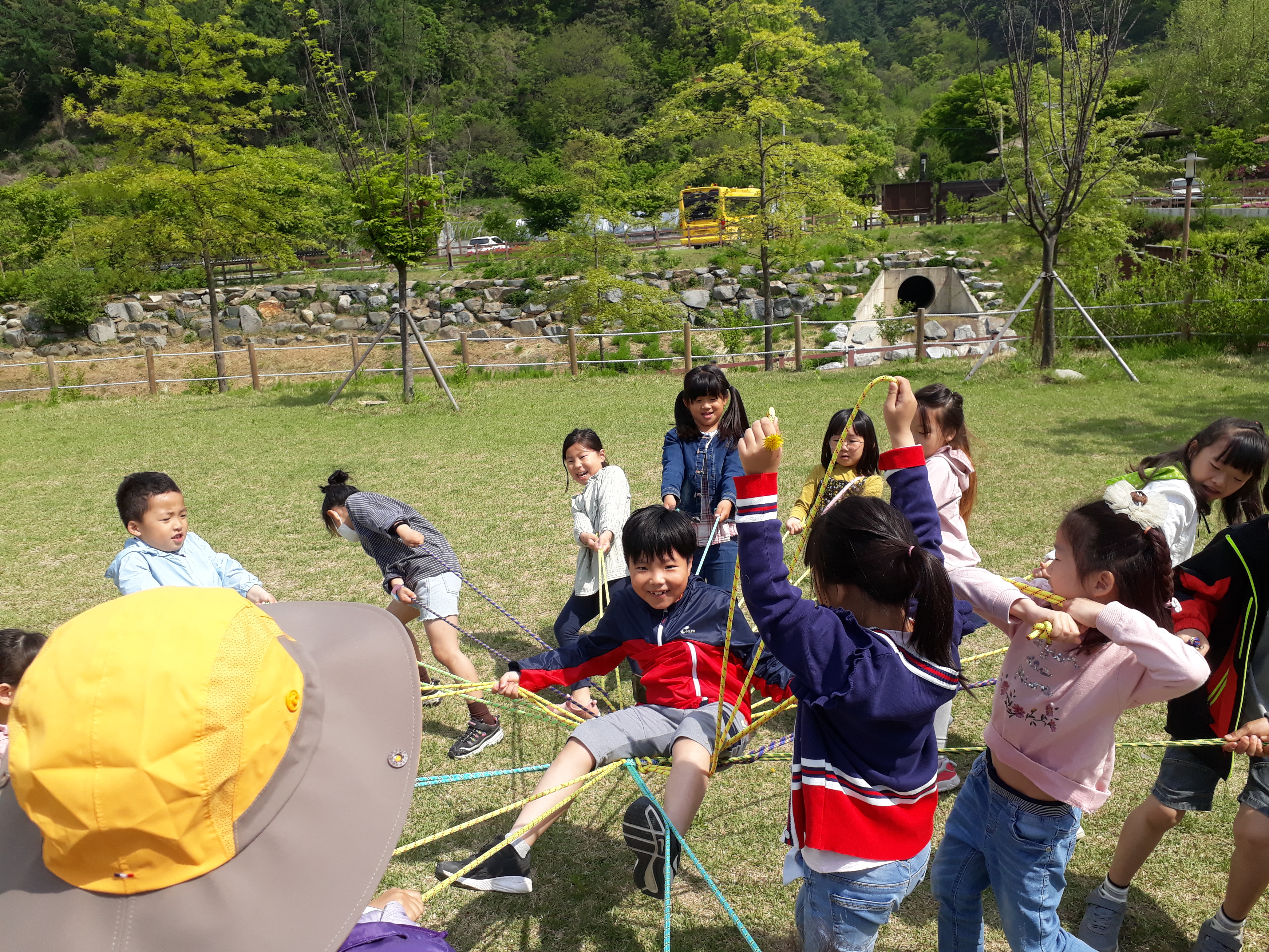 초록학교체험학습(삼기저수지주변체험).jpg