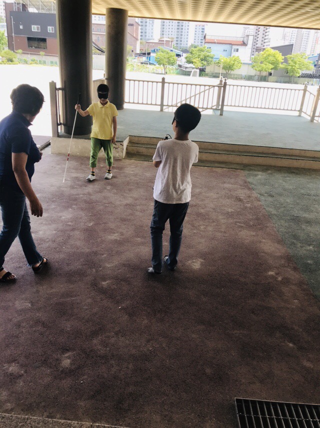 F609D5A0-39FF-41A9-8B94-56FBF510B743