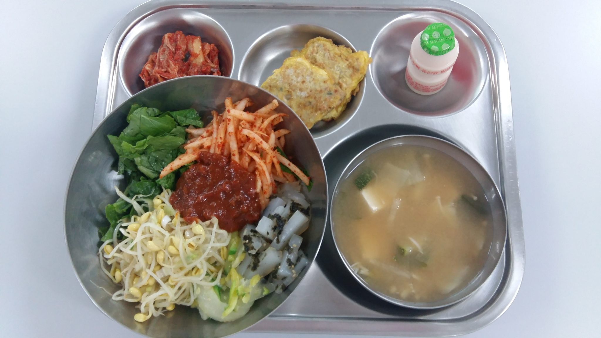 청포묵비빔밥&약고추장, 팽이된장찌개, 돈저냐달걀부침, 배추김치, 요구르트