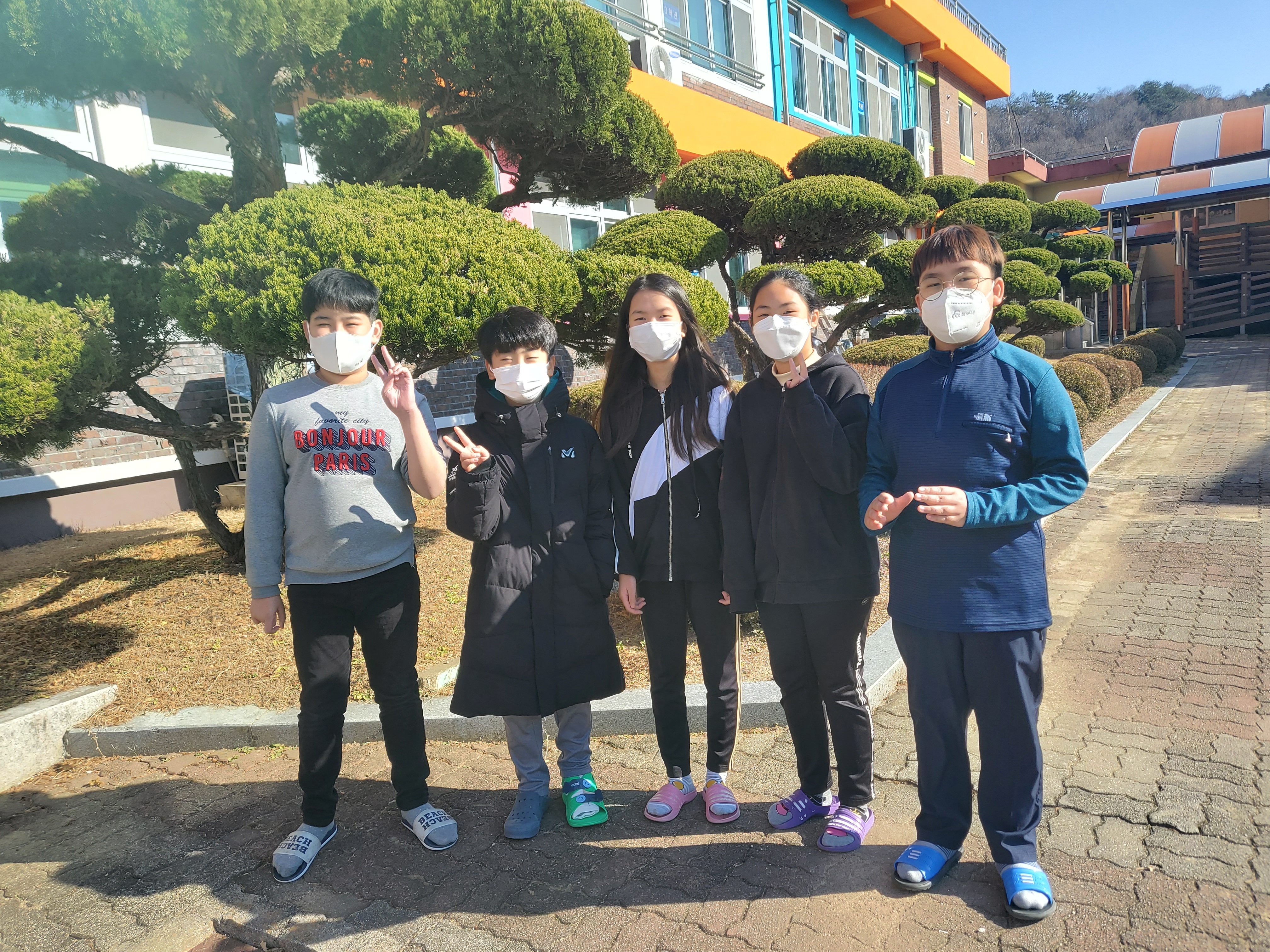 눈 안감은 사진.jpg