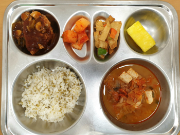 3월 8일 본식.jpg