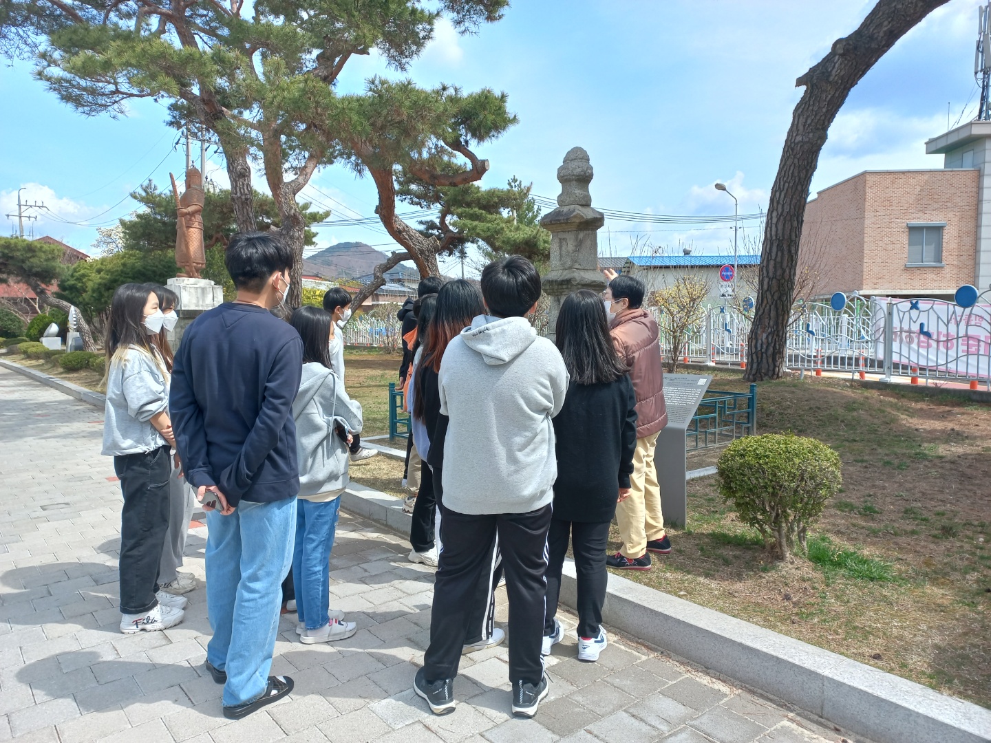 죽향초 구 교사(옥천교육 역사관) 해설사와 만나다 1