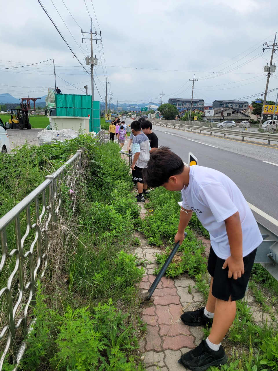 [학부모] 2022 주덕초등학교 5-1-7.6 감자나눔 및 플로깅 행사-42546405144