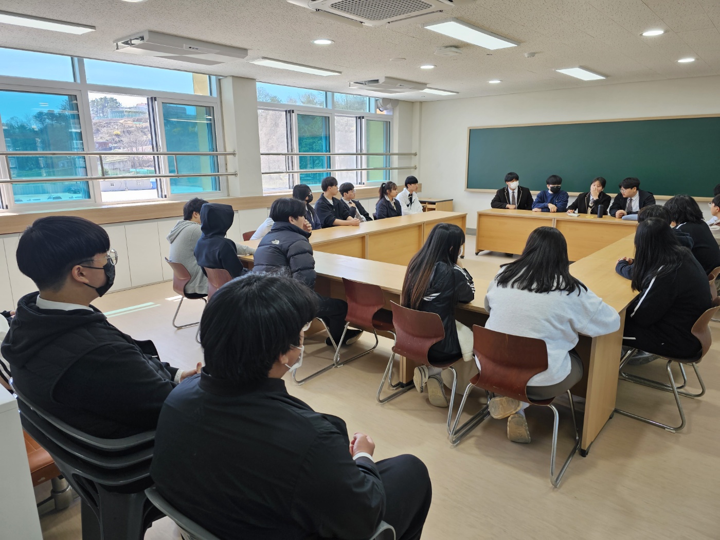 KakaoTalk_20230328_192620438_04