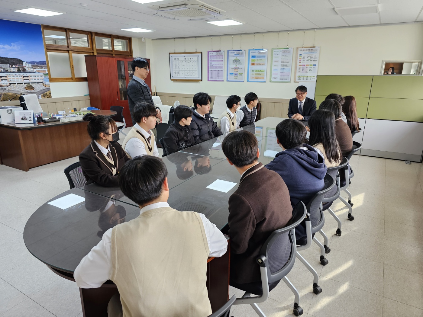 KakaoTalk_20230328_192620438_07