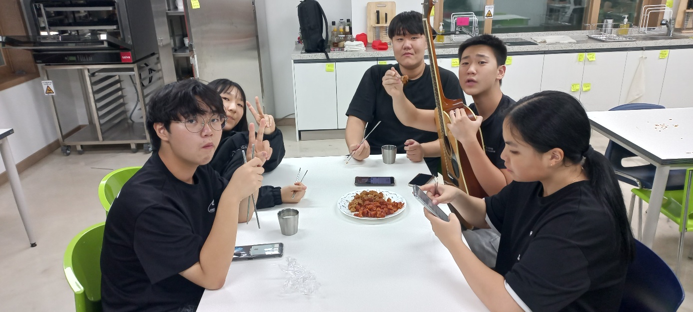 KakaoTalk_20230906_073426646_07